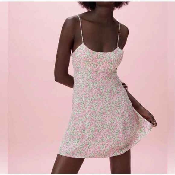 ✨Zara Pink Floral Mini Dress✨ - Picture 2 of 13